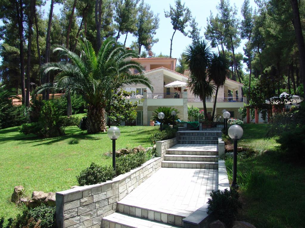 Mira Forest Residences Sani  Екстер'єр фото